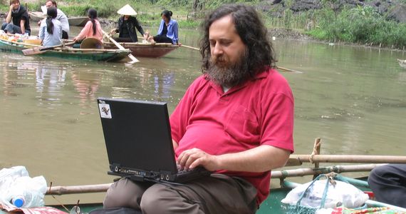Richard Stallman Ubuntu "Casus Yazılım"